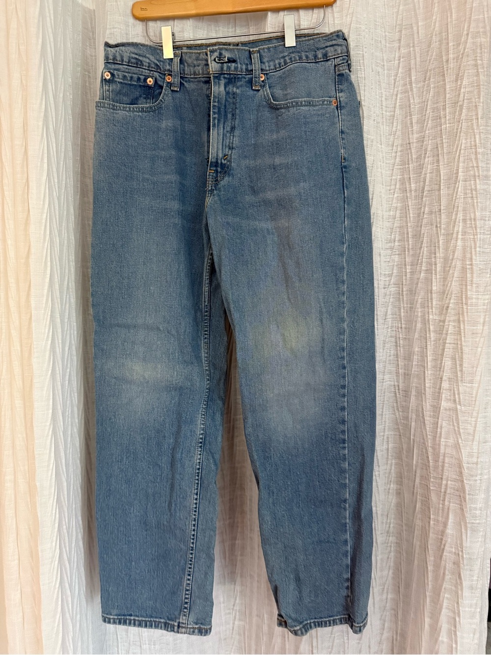 Levi's Women's Relaxed Straight Light Blue Jeans